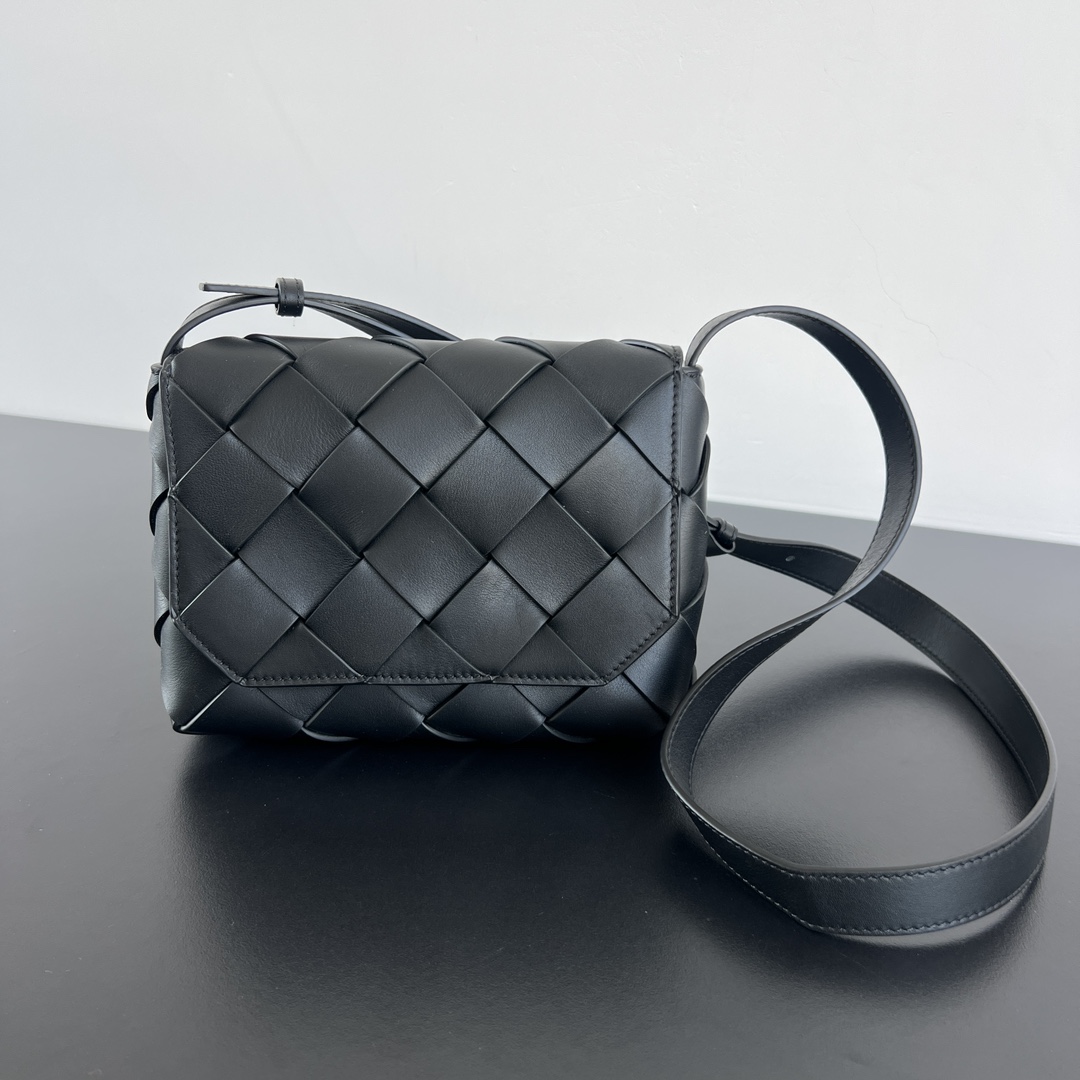 보테가베네타  Diago 크로스바디 백 795637 22.5x16.5x5.5cm